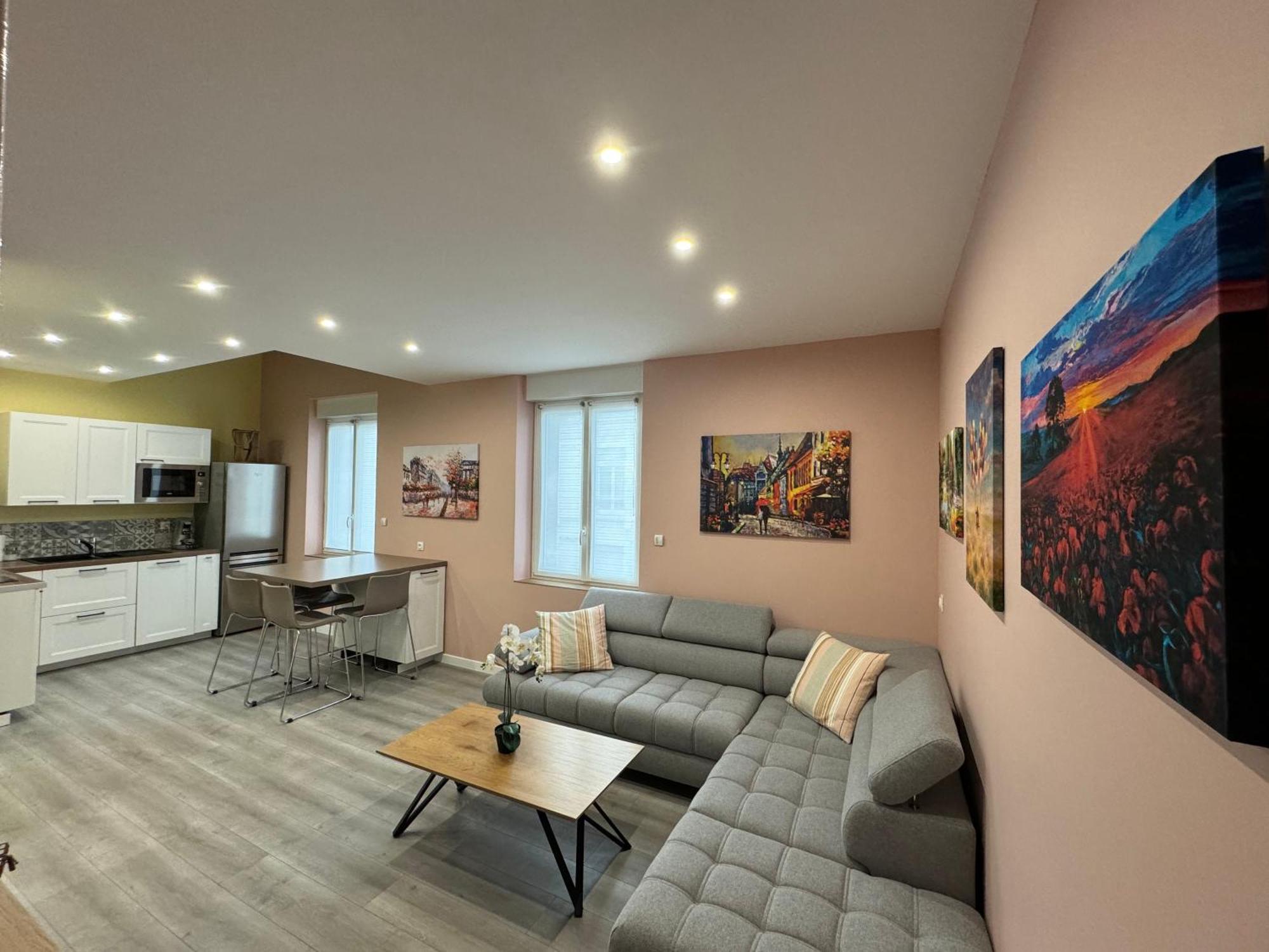 Apartament 70M2 Climatise - Parking Prive - Lycee Roosevelt - Reims Arena Zewnętrze zdjęcie