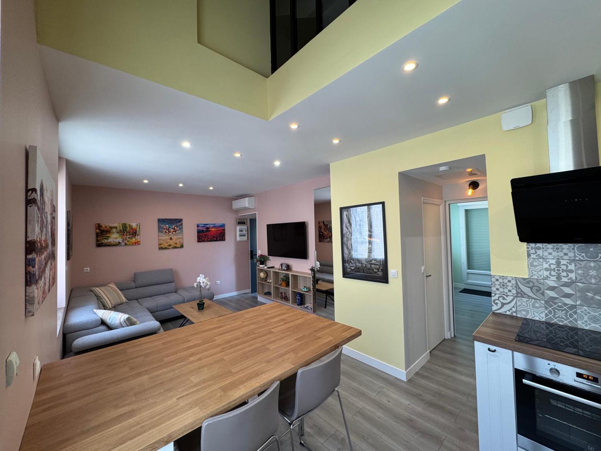 Apartament 70M2 Climatise - Parking Prive - Lycee Roosevelt - Reims Arena Zewnętrze zdjęcie